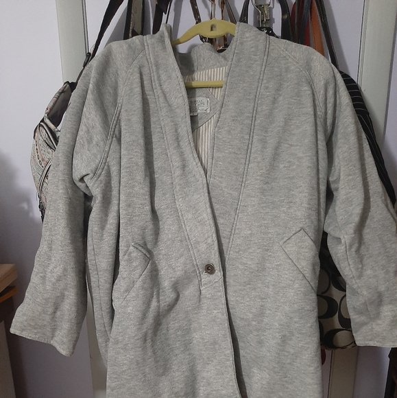 Clothes - Picture 13 of 13